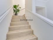 Apartamento T4 em Ramada e Caneças
