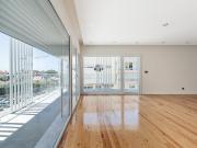 Apartamento T4 em São João do Estoril com 3 Suítes e...