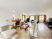 Apartamento T4 em Vila e Roussas de 262,00 m²