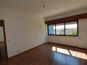 Apartamento T4 localizado a cinco minutos do centro da...