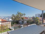 Apartamento T4 mobilado com varanda no Monte Estoril...