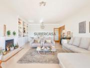 Apartamento T4 no Parque dos Poetas Oeiras