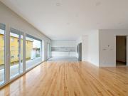 Apartamento T4 novo a estrear para arrendamento em São...