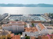 Apartamento T4 novo, com vista rio, varanda e...