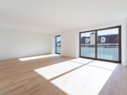 Apartamento T4 para arrendamento com garagem em Lisboa