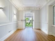 Apartamento T4 remodelado nas Avenidas Novas, em Lisboa