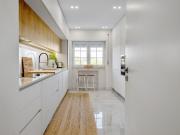 Apartamento T4 Renovado com 3 Suítes e Varandas –...