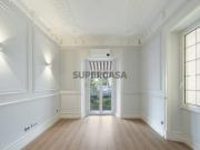 Apartamento T4 renovado nas Avenidas Novas em Lisboa com...