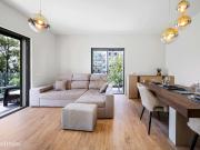 Apartamento T4 Semi Novo na Urbanizao do Fojo Portimo