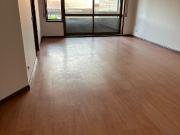 Apartamento T4 situado em zona residencial muito tranquila