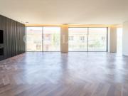 Apartamento T4 situado na Boavista, Porto 187m² Lordelo...