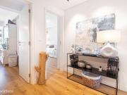 Apartamento T4 totalmente remodelado em Carnaxide