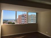 Apartamento T4 totalmente renovado com vista Mar e Serra...
