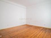 Apartamento T4 venda na Rua de Santana Lapa, N 24