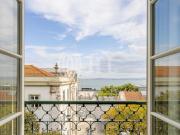 Apartamento T5+2 duplex com vista rio, em Alfama, Lisboa