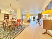 Apartamento T5, com 3 varandas, 2 lugares de...