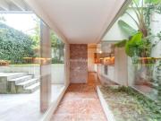 Apartamento T5 com Estúdio Independente e Jardim Privado...