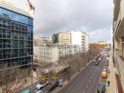 Apartamento T5 de Excelentes Áreas na Avenida de Berna...