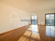 Apartamento T5 duplex no Alto dos Moinhos