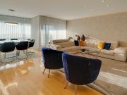 Apartamento T5 em Aradas