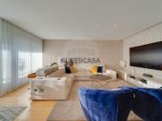 Apartamento T5 em Aradas