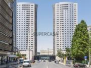 Apartamento T5 em Campolide