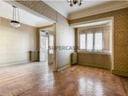 Apartamento T5 na Rua Rodrigo da Fonseca, em Lisboa