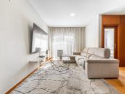 Apartamento T5 para arrendar em Braga