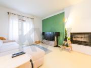 Apartamento T 2, Box para 2 viaturas e 1 lugar de...