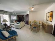 Apartamento temporada com 3 suítes no bairro Enseada,...