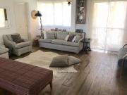 Apartamento todo reformado de 127m²com 3 dormitórios, 2...