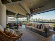Apartamento totalmente reformado, 4 suítes e vista livre...