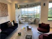 Apartamento totalmente remodelado en Los Samanes