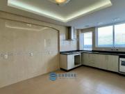 Apartamento três dormitorios no centro