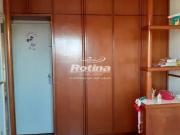 Apartamento Ã venda, 3 quartos, Osvaldo Rezende...