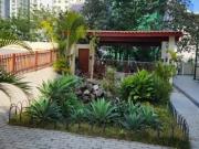 Apartamento Ã venda com varanda e 2 vagas no...