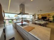 Apartamento Ã venda em Campinas, CambuÃ, com 4 suÃtes,...