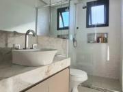 Apartamento à venda no Centro com 124 m² e 2...