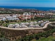 Apartamentos con jardín de obra nueva en Estepona