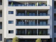 Apartamentos con Piscina en la Azotea en el Centro de...