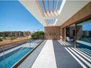 Apartamentos de Luxo com Vista Mar, a poucos metros da Praia