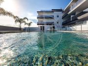 Apartamentos de luxo com vista mar e piscina perto de...