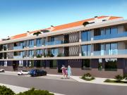 Apartamentos novos apenas as 200 metros do mar