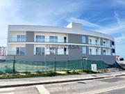 Apartamentos novos em condomínio fechado