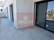 Apartamentos novos T1, T2 e T3 em condominio fechado com...