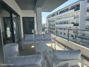 Apartamentos T3 em condomnio de arquitetura moderna em...