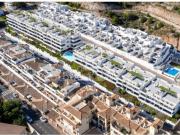 Apartamentos y áticos de 2 y 3 dormitorios en Benalmádena