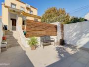 ApartamentoT1 mobilado, com terrao Luz, conforto, ptio...