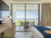 APARTASUITE EN VENTA AMOBLADO Y CON ACABADOS DE LUJO EN...