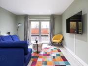 Apartment 17 South Studios 85 Tate's Avenue